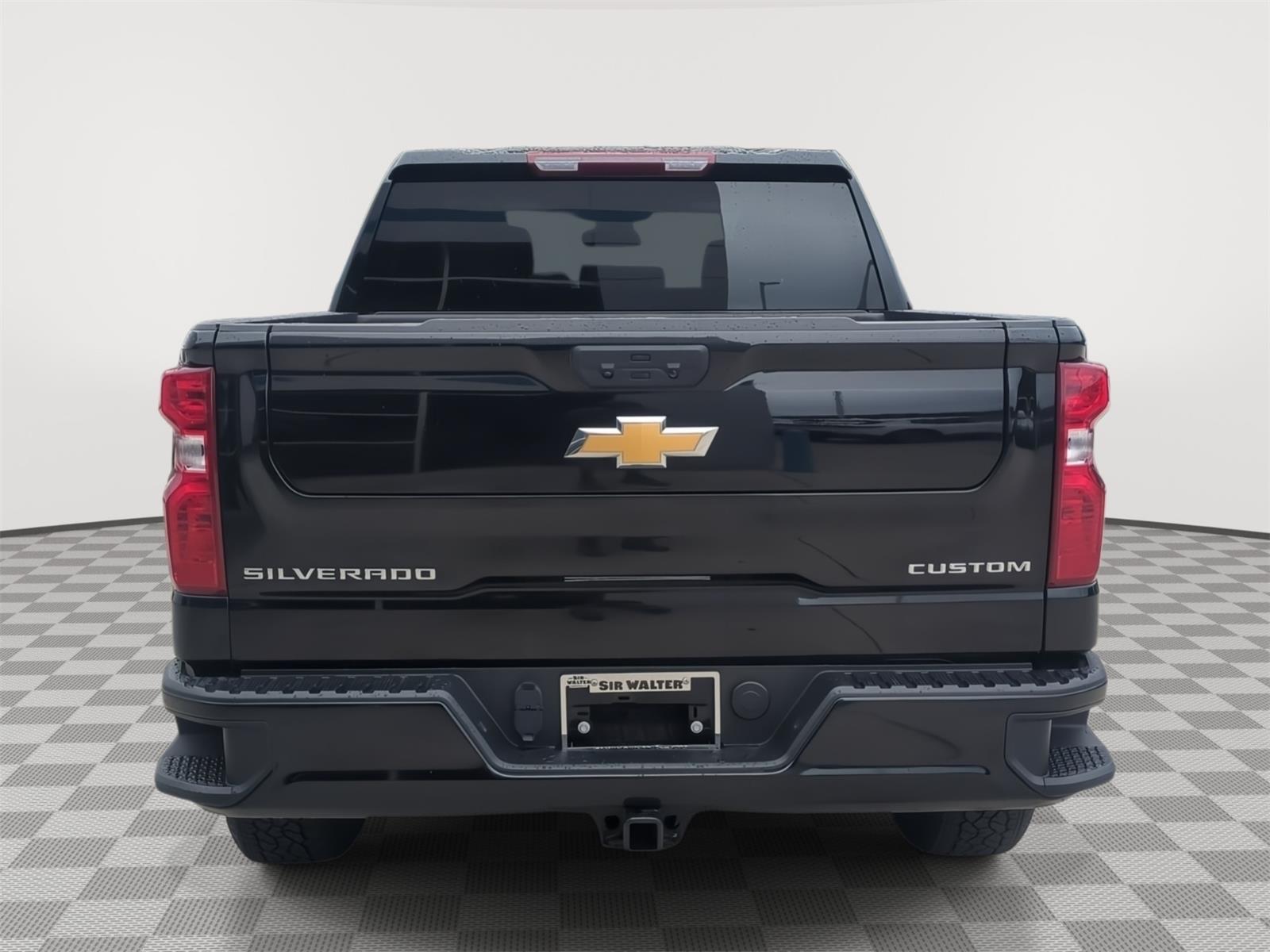 2025 Chevrolet Silverado 1500 Custom - Black exterior view 10