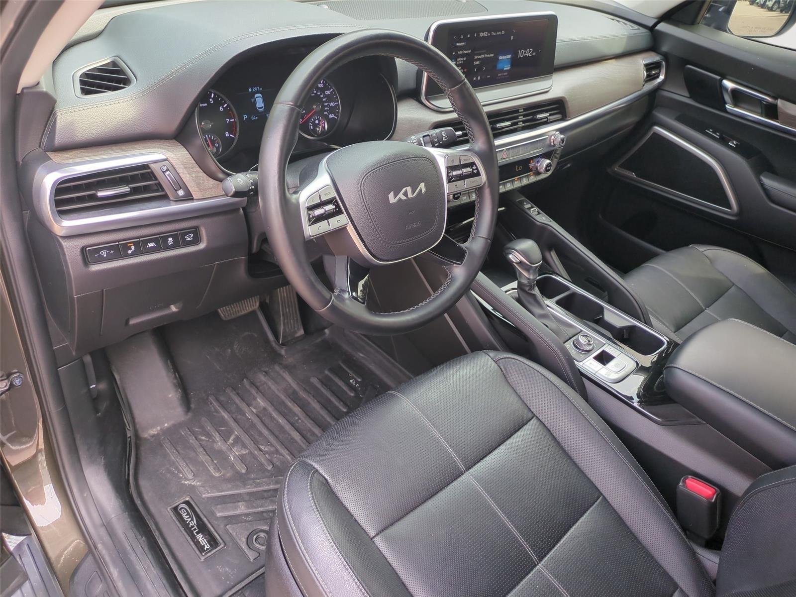 2022 Kia Telluride EX - Dark Moss exterior view 4