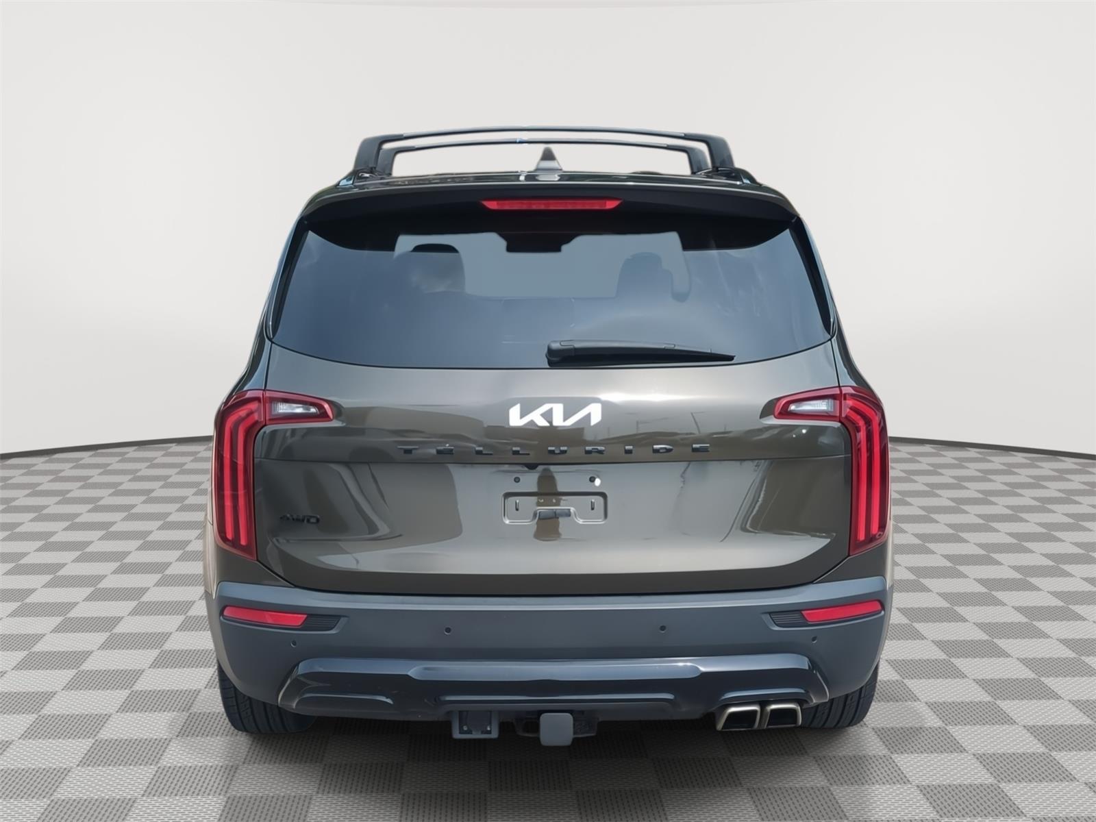 2022 Kia Telluride EX - Dark Moss exterior view 9