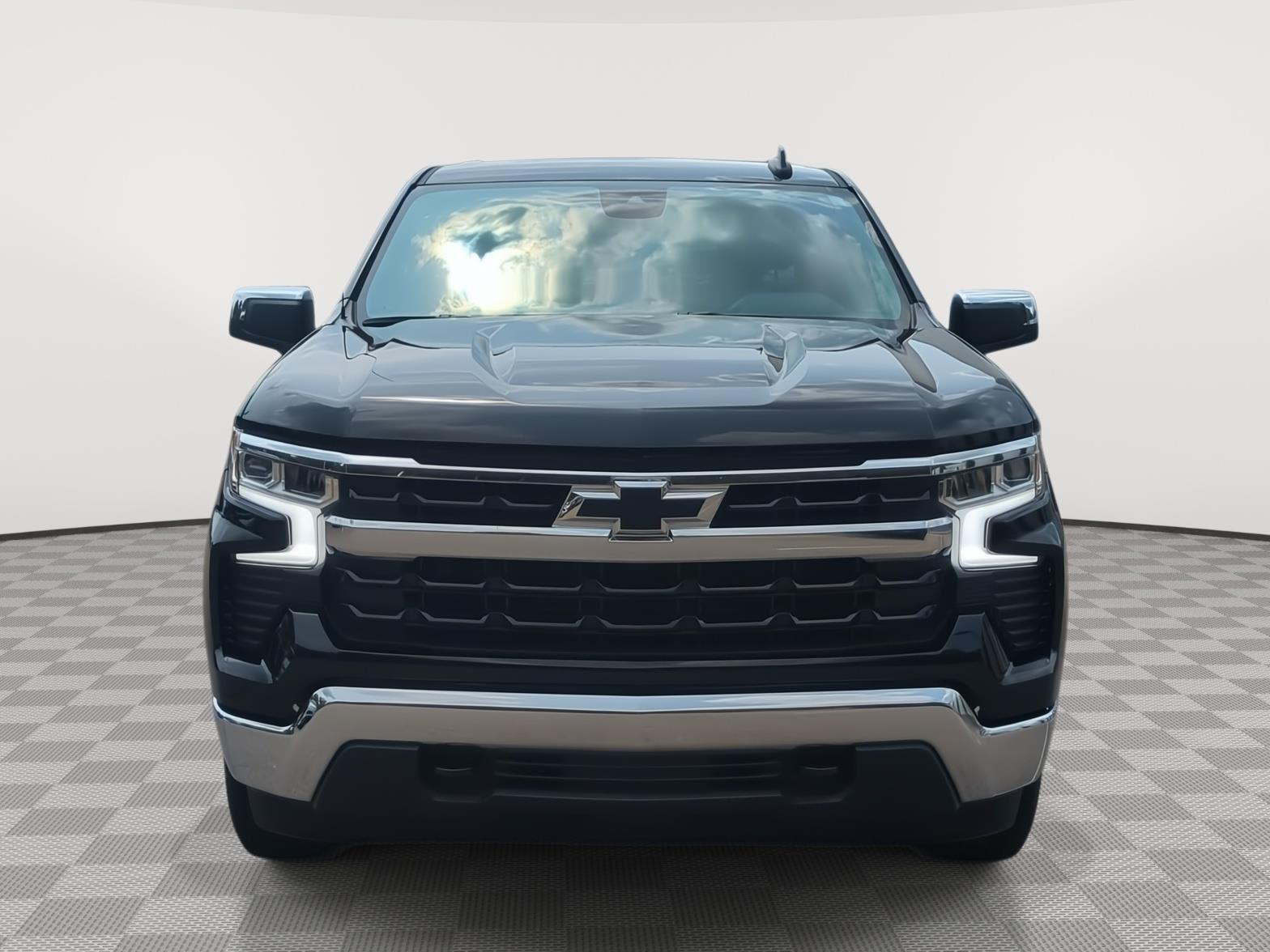 2024 Chevrolet Silverado 1500 LT - Black exterior view 14