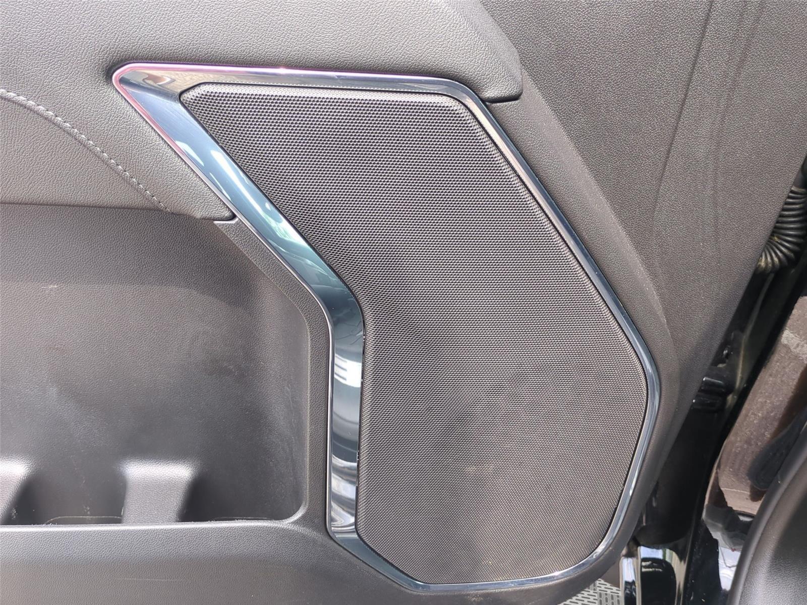 2024 Chevrolet Silverado 1500 LT - Black exterior view 20
