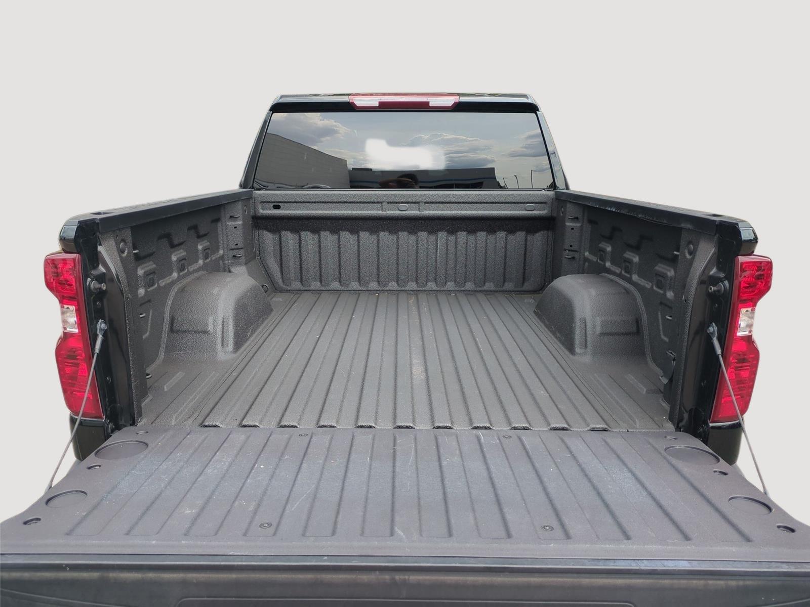 2024 Chevrolet Silverado 1500 LT - Black exterior view 8