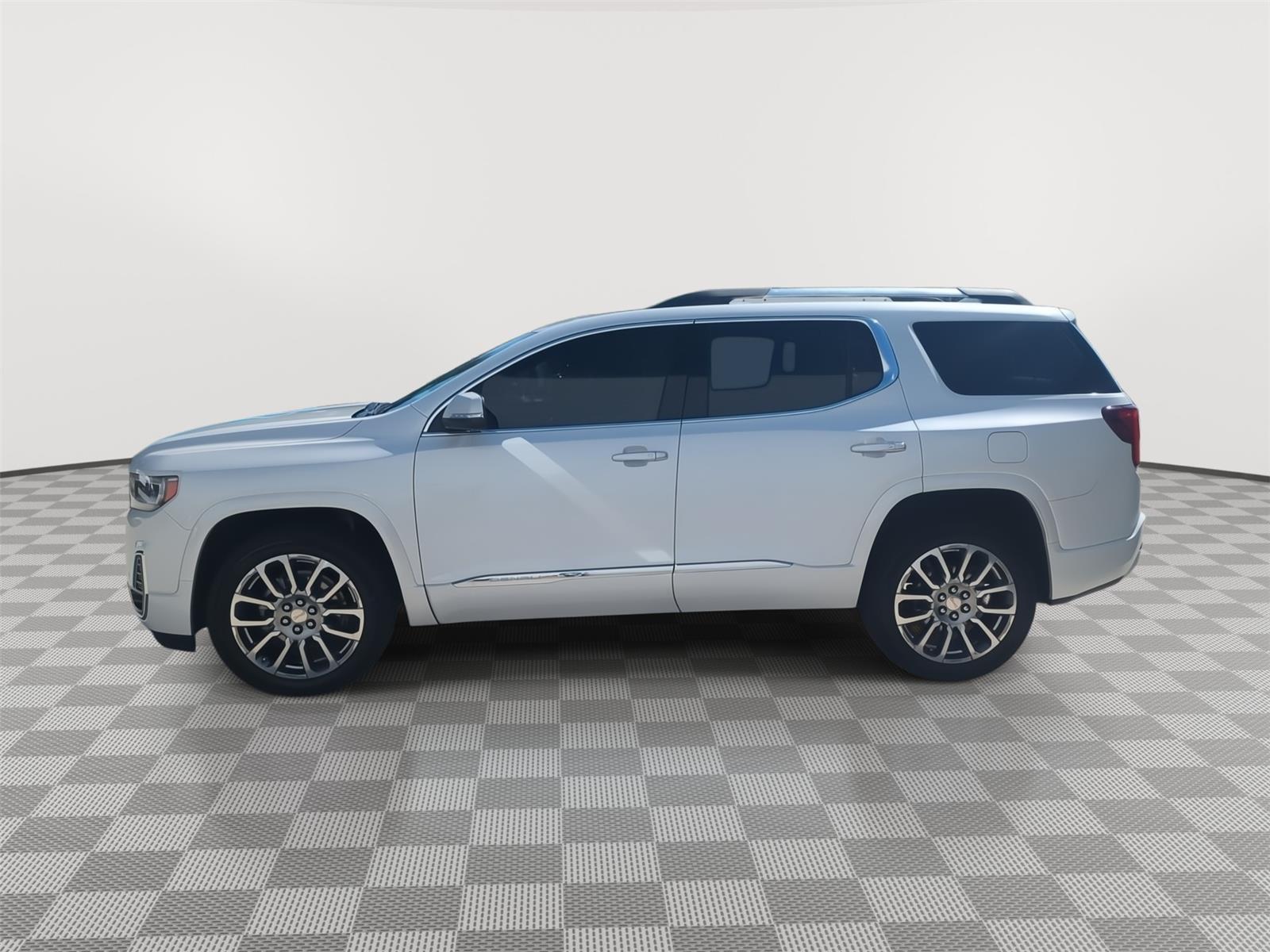 2022 GMC Acadia Denali - White Frost Tricoat exterior view 2