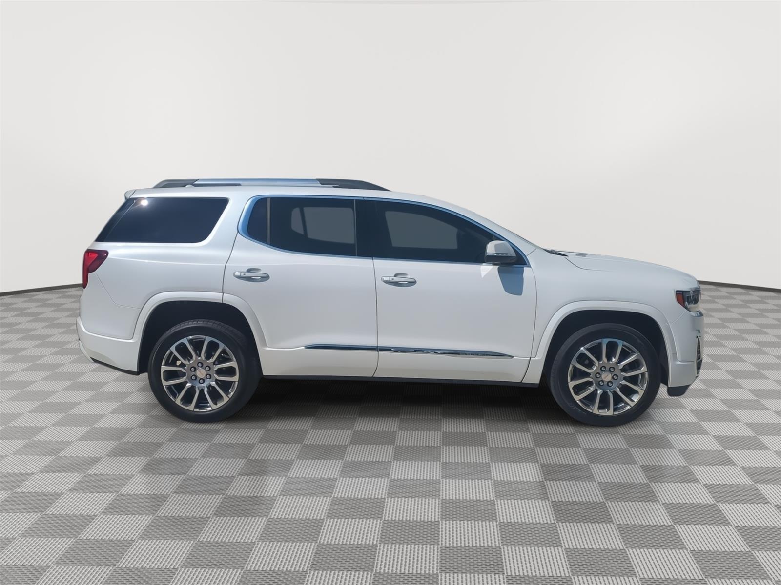 2022 GMC Acadia Denali - White Frost Tricoat exterior view 6