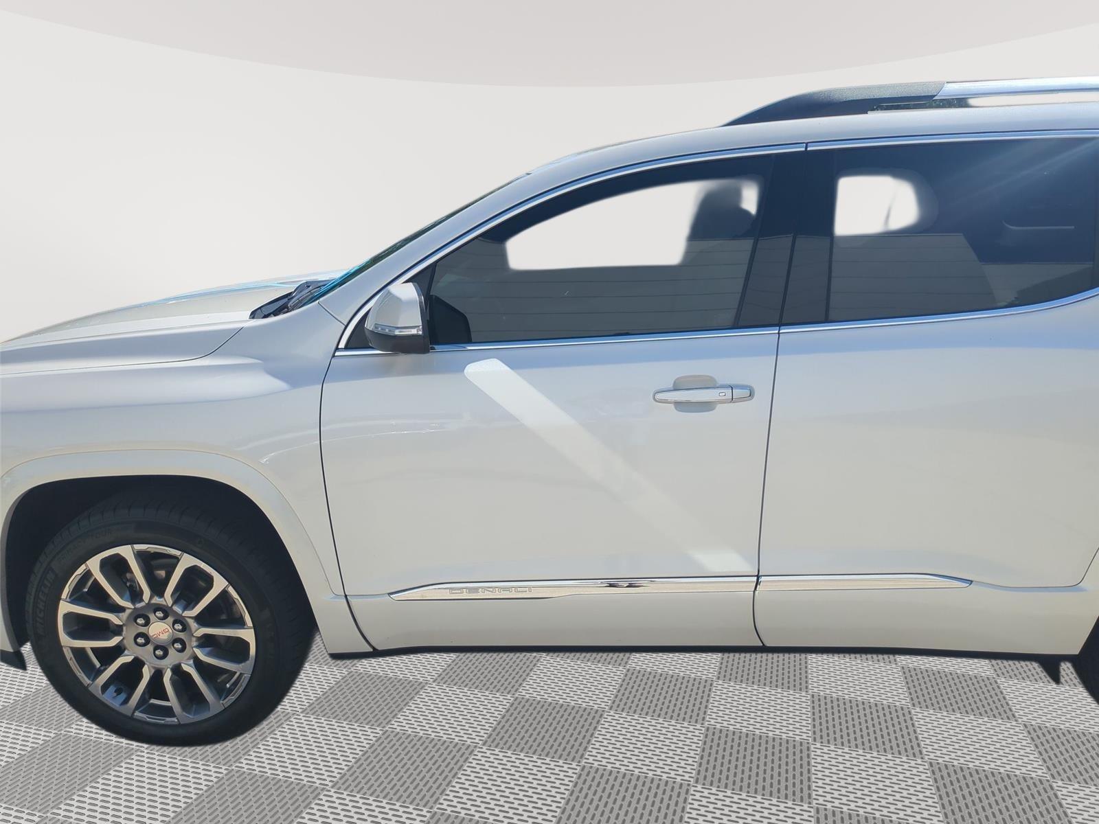 2022 GMC Acadia Denali - White Frost Tricoat exterior view 12