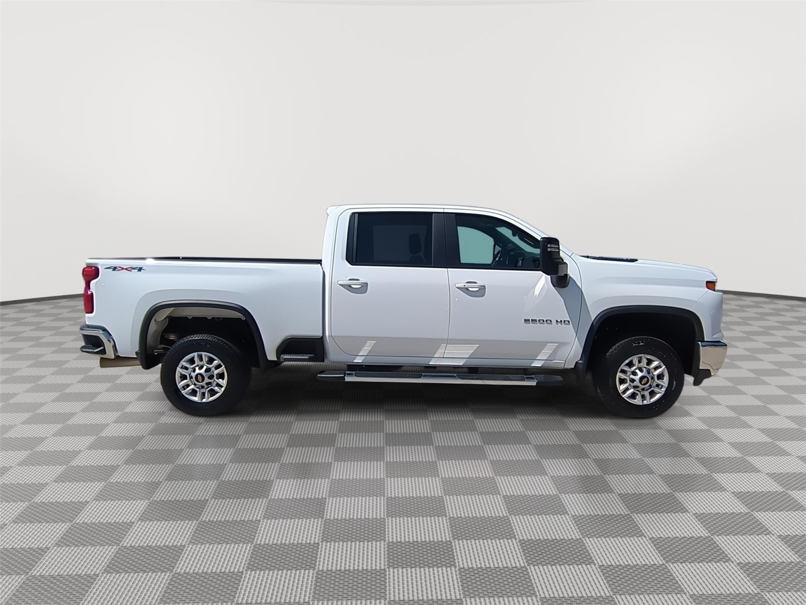 2025 Chevrolet Silverado 2500HD LT - Summit White exterior view 7