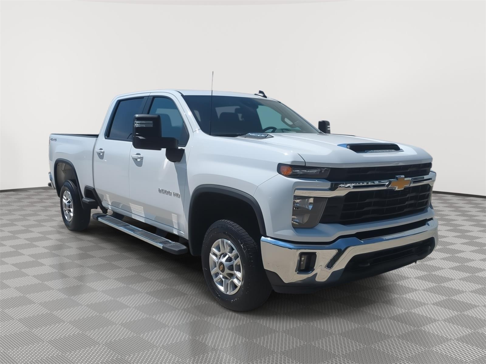 2025 Chevrolet Silverado 2500HD LT - Summit White exterior view 8