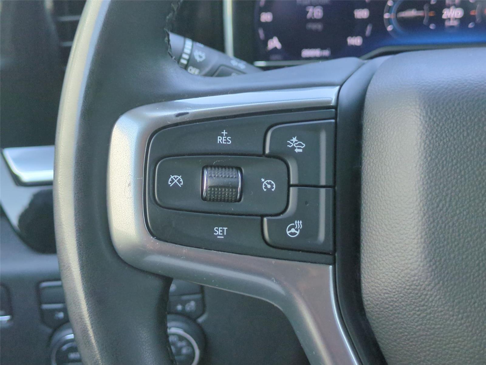 2025 Chevrolet Silverado 2500HD LT - Summit White exterior view 18