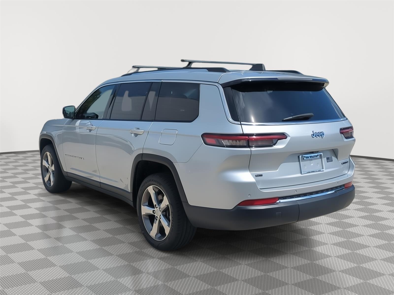 2021 Jeep Grand Cherokee L Limited - Silver Zynith exterior view 9
