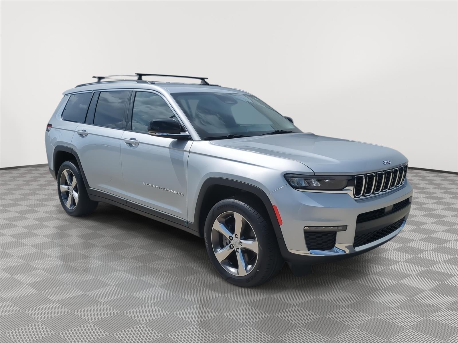 2021 Jeep Grand Cherokee L Limited - Silver Zynith exterior view 13