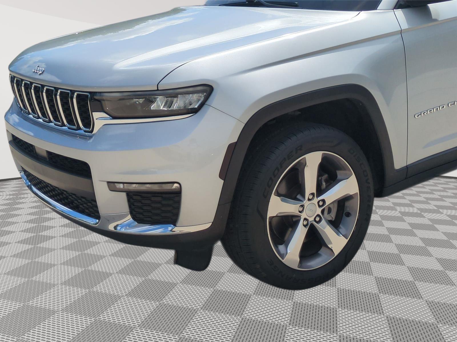 2021 Jeep Grand Cherokee L Limited - Silver Zynith exterior view 15