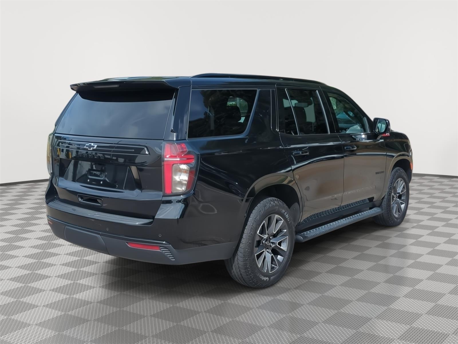 2024 Chevrolet Tahoe Z71 - Black exterior view 12
