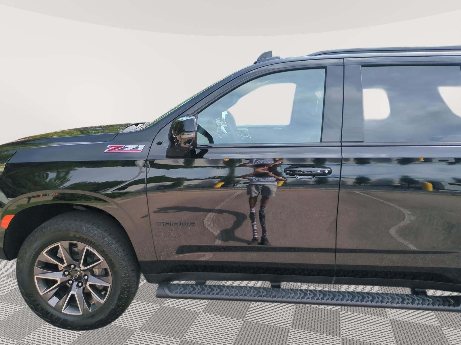 2024 Chevrolet Tahoe Z71 - Black exterior view 19