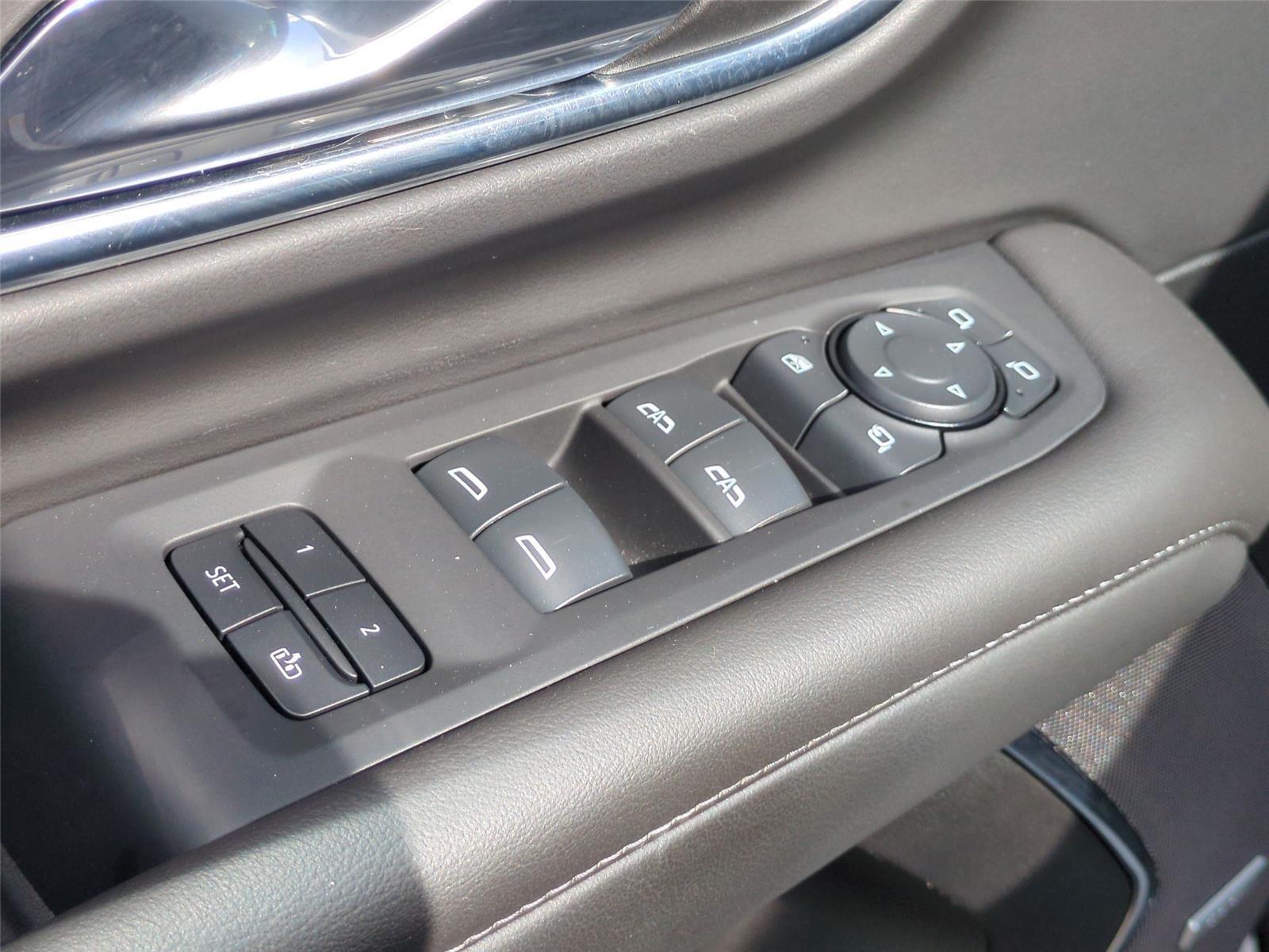 2024 Chevrolet Tahoe Z71 - Black exterior view 20