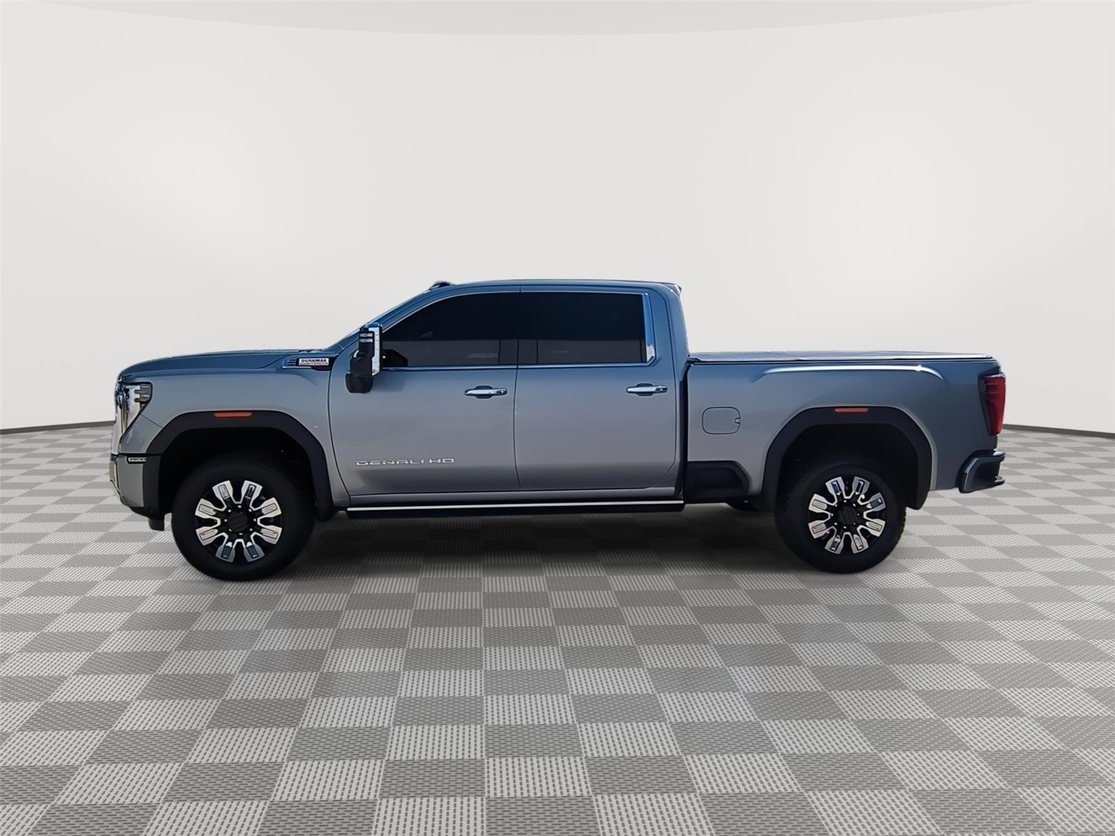 2026 GMC Sierra 2500HD Denali - Sterling Metallic exterior view 3