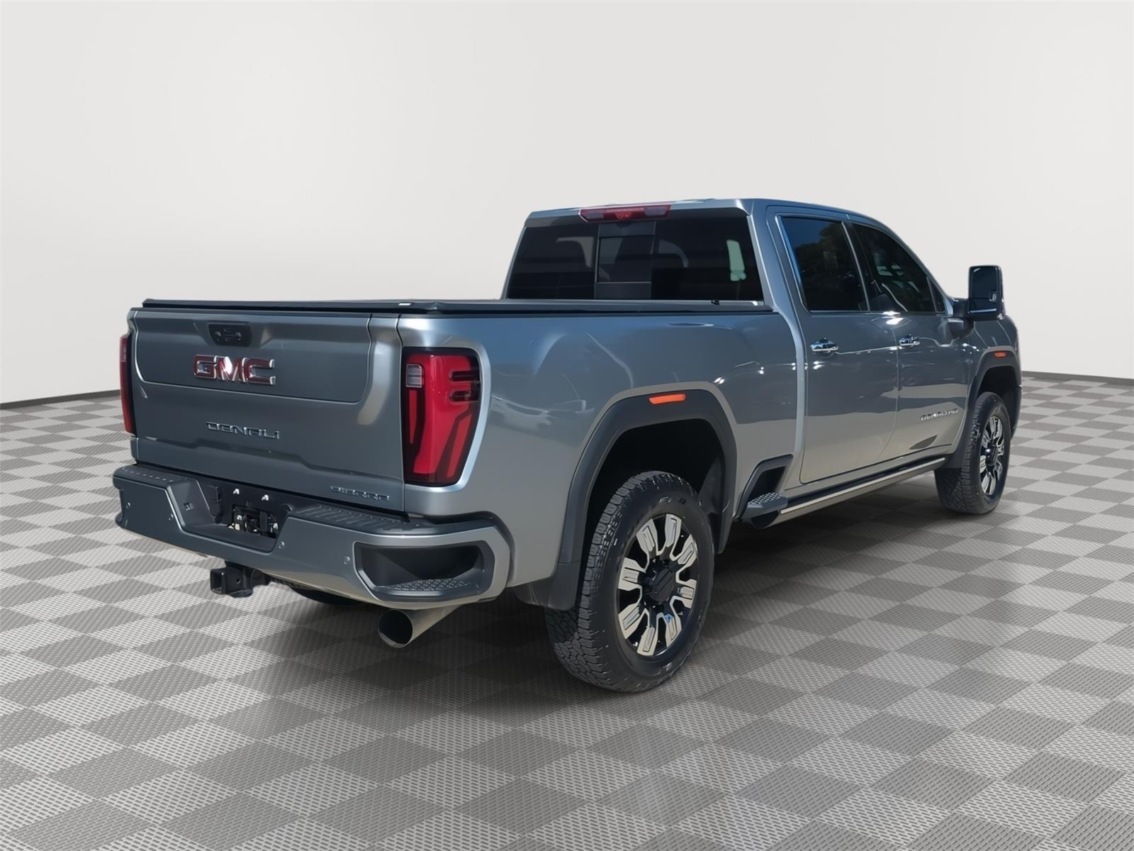2026 GMC Sierra 2500HD Denali - Sterling Metallic exterior view 6