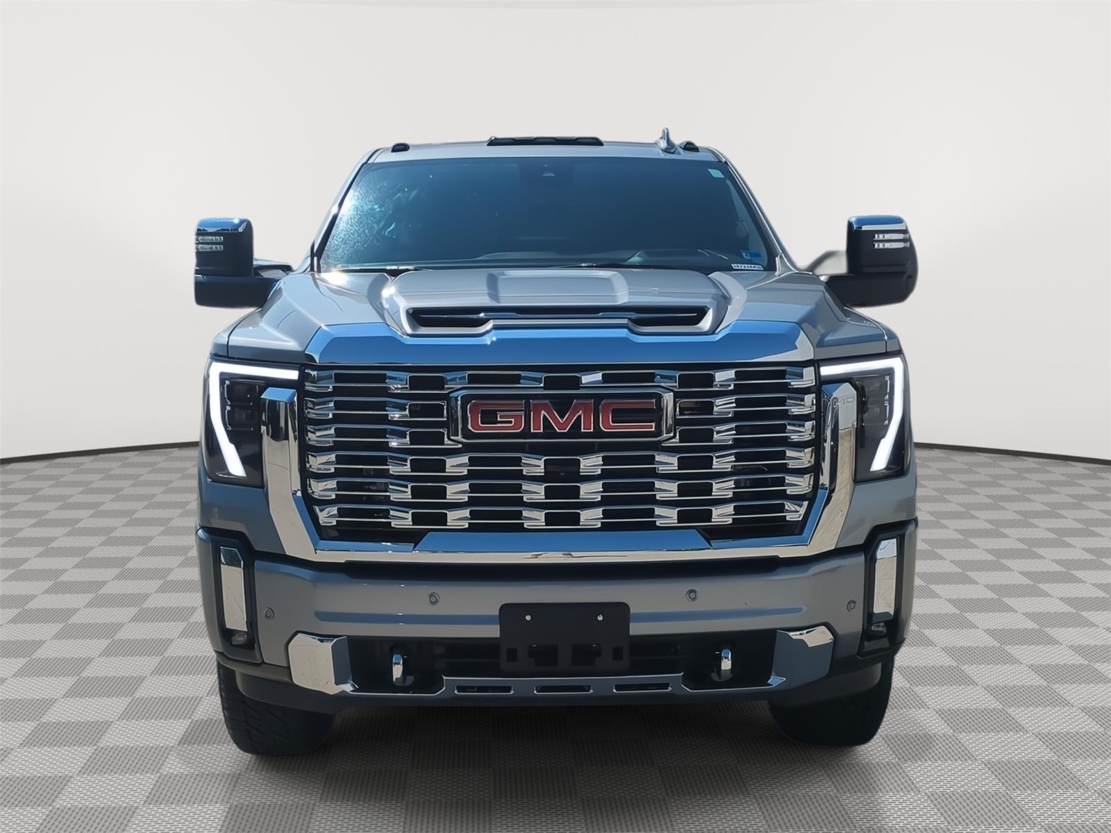 2026 GMC Sierra 2500HD Denali - Sterling Metallic exterior view 9