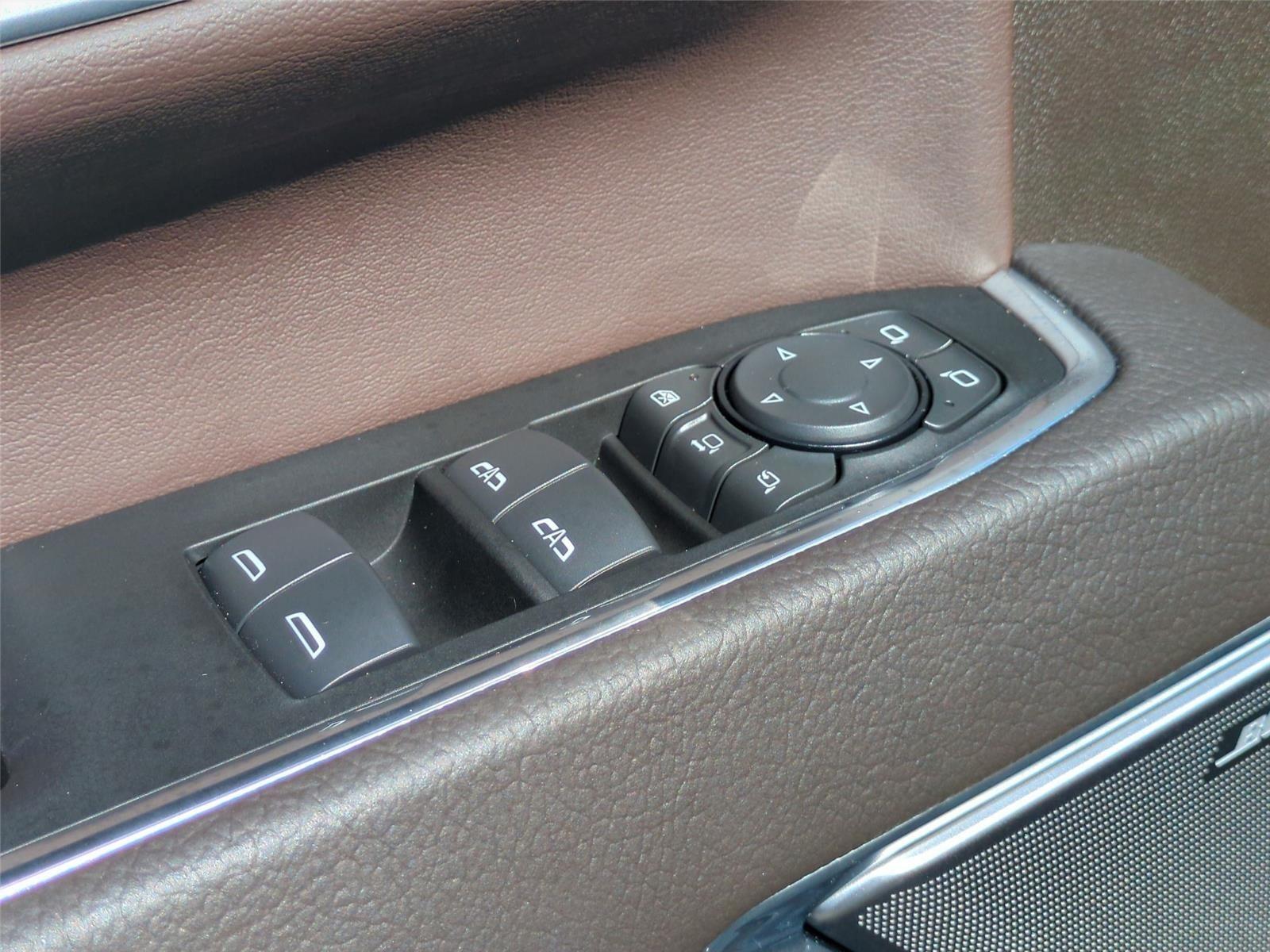 2026 GMC Sierra 2500HD Denali - Sterling Metallic exterior view 14