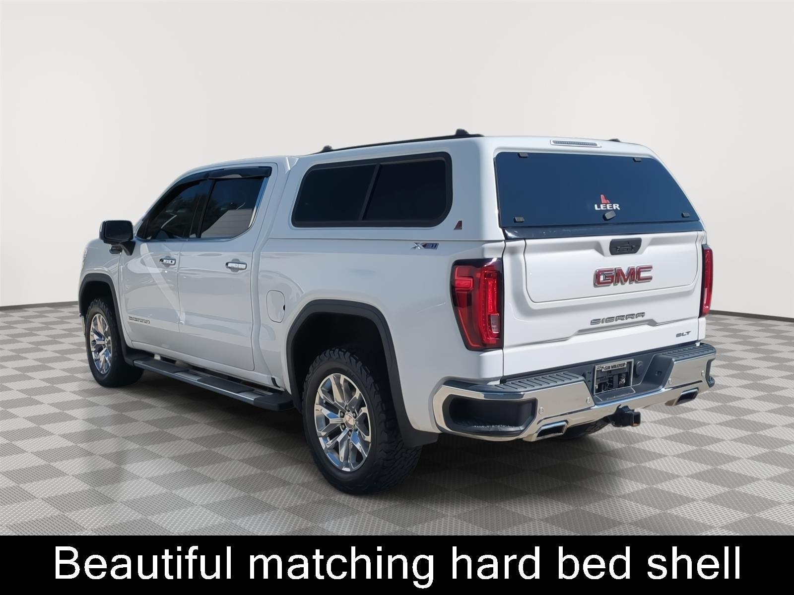 2020 GMC Sierra 1500 SLT - Summit White exterior view 3