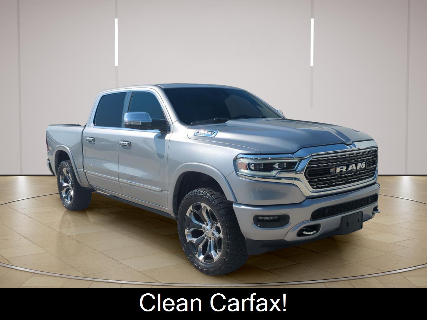 2021 RAM 1500 Plata (Billet Silver Metallic Clearcoat) Camioneta Todo terreno 8 velocidades Automática
