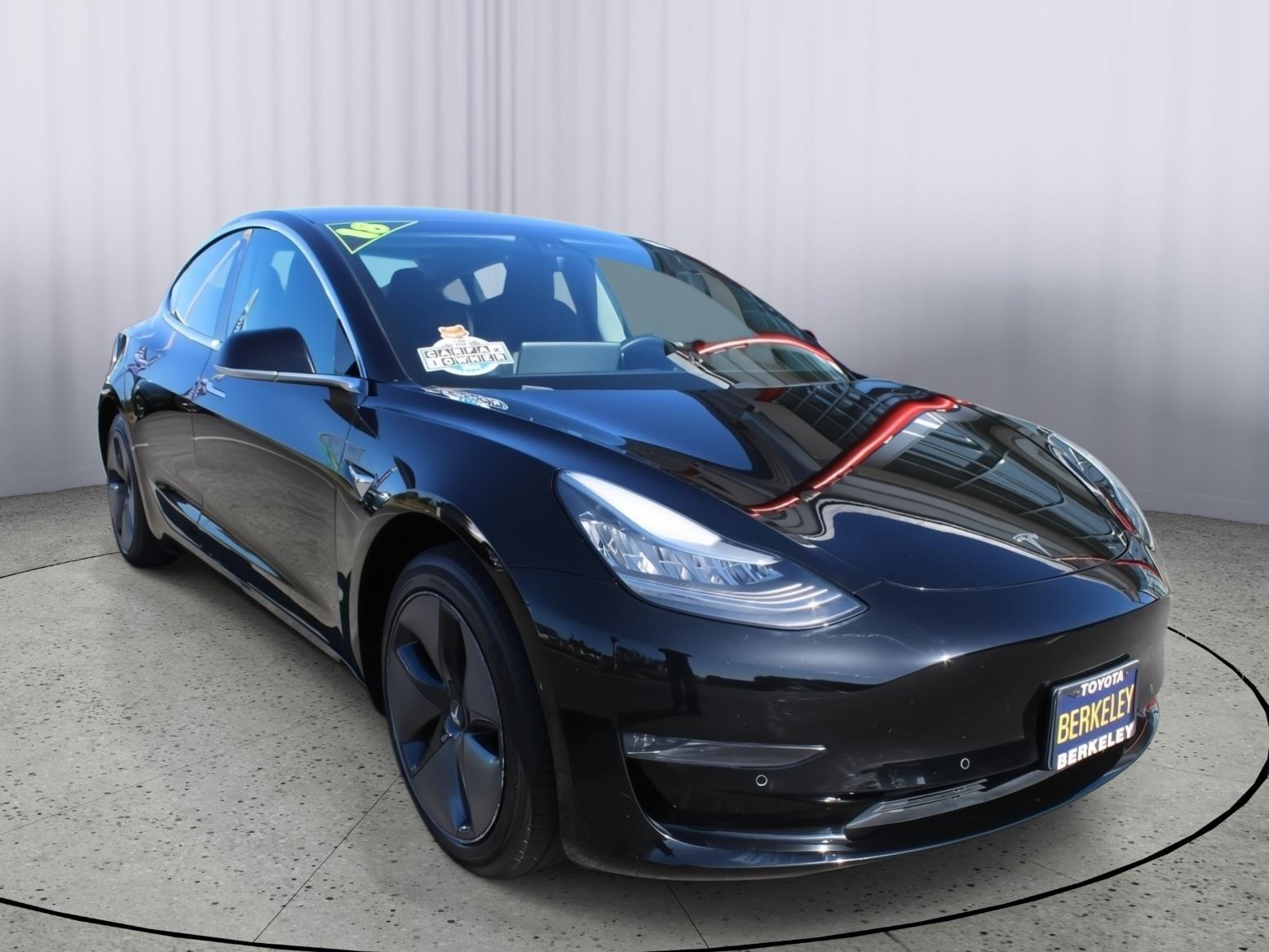 2018 Tesla Model 3 Mid Range RWD