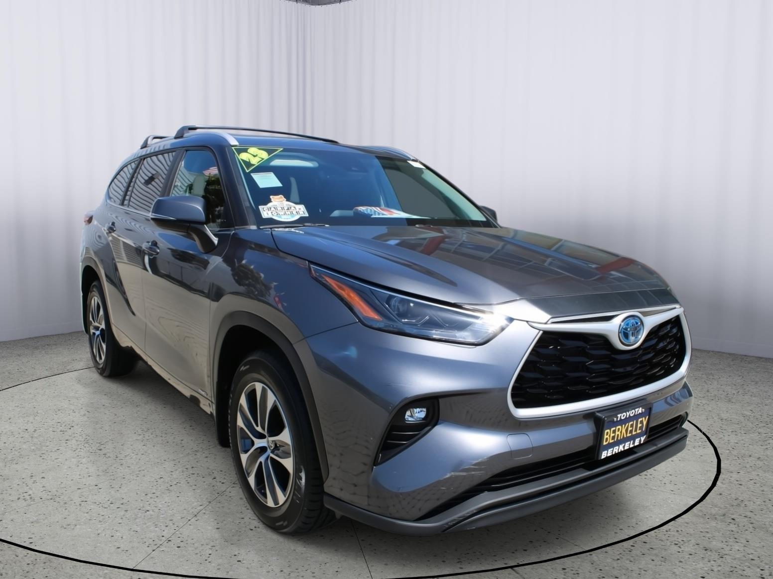2023 Toyota Highlander Hybrid XLE AWD