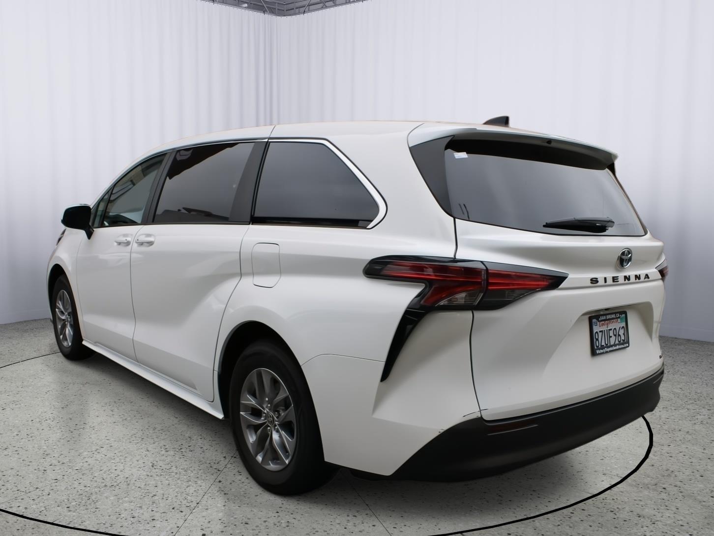 View vehicle photo 5