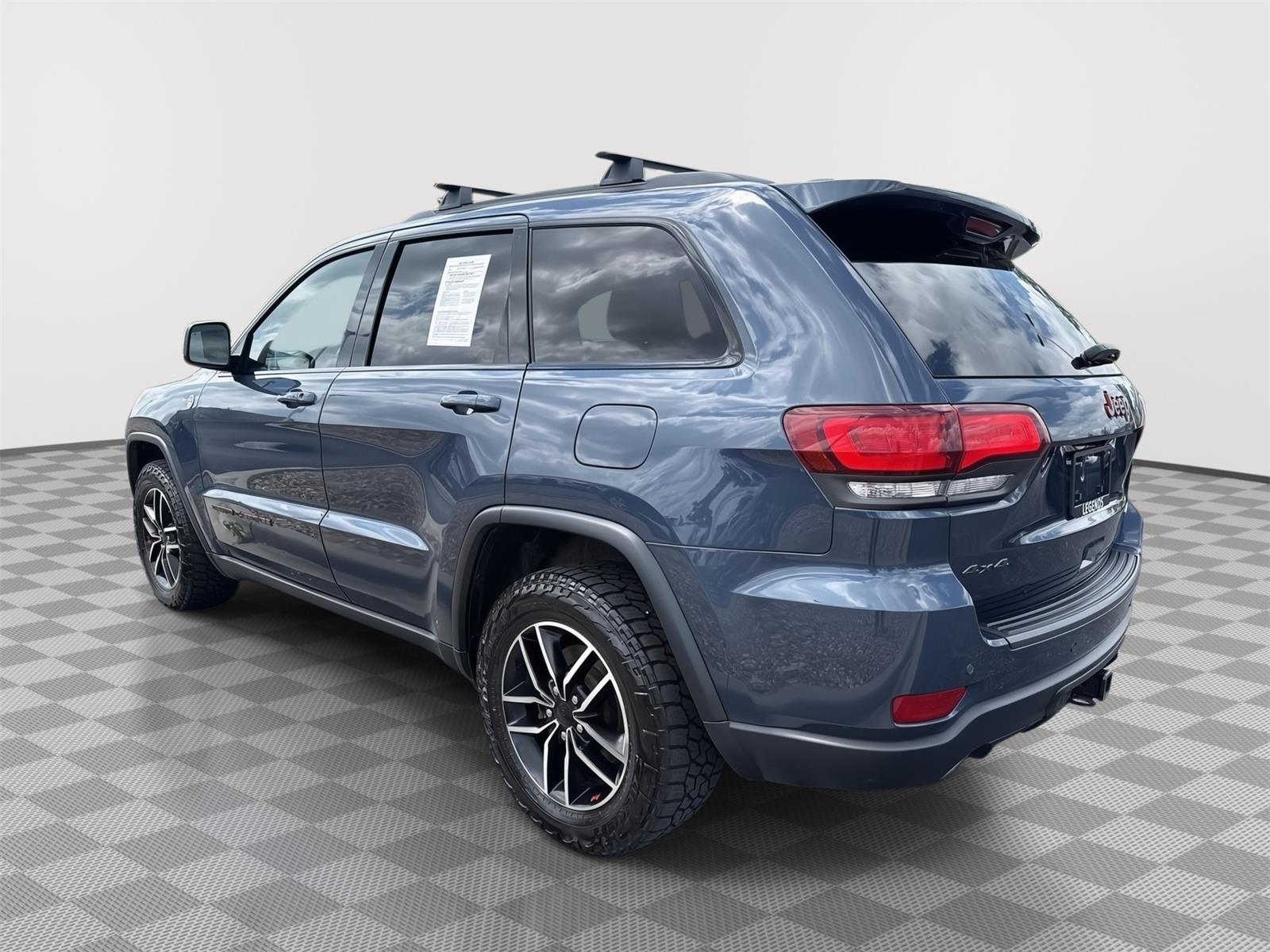 Used 2021 Slate Blue Pearlcoat Jeep Trailhawk image 11