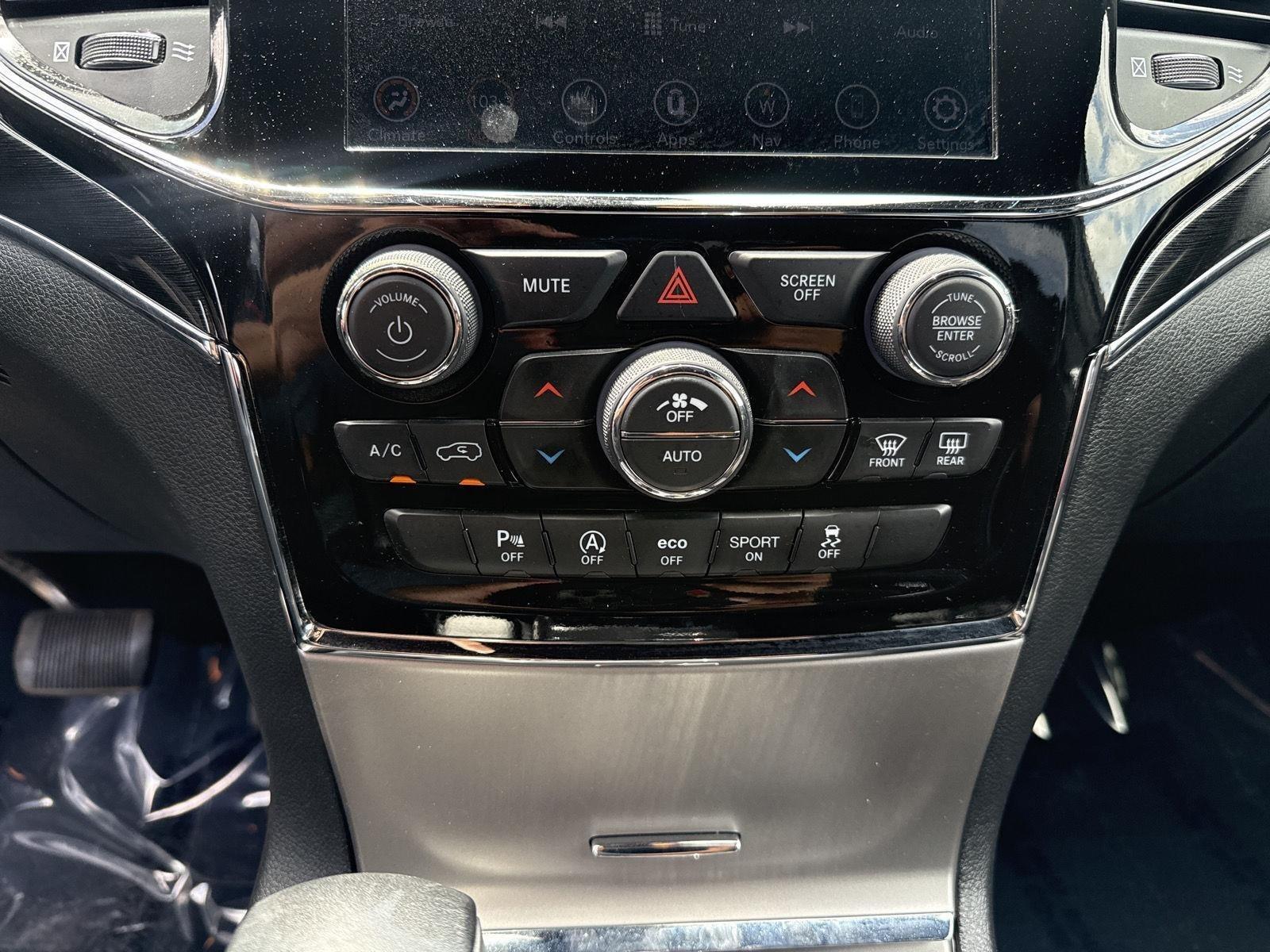 Used 2021 Slate Blue Pearlcoat Jeep Trailhawk image 23