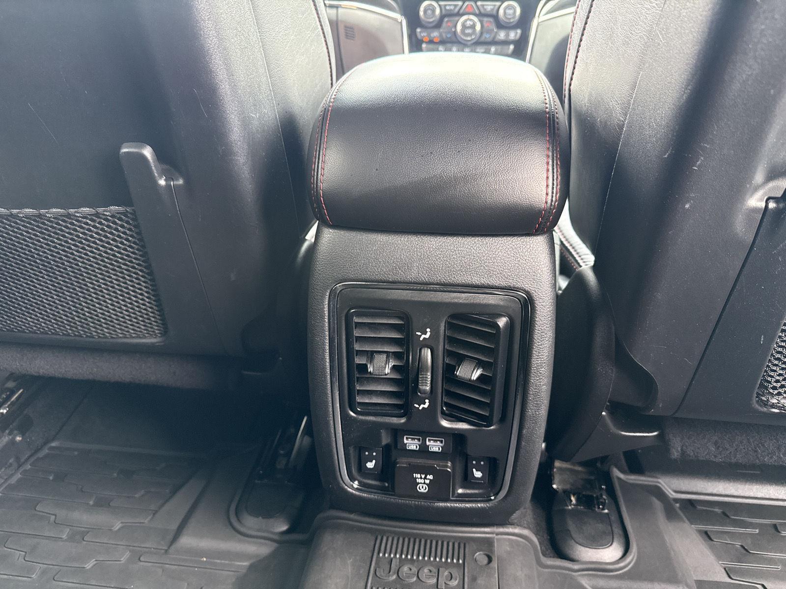 Used 2021 Slate Blue Pearlcoat Jeep Trailhawk image 28