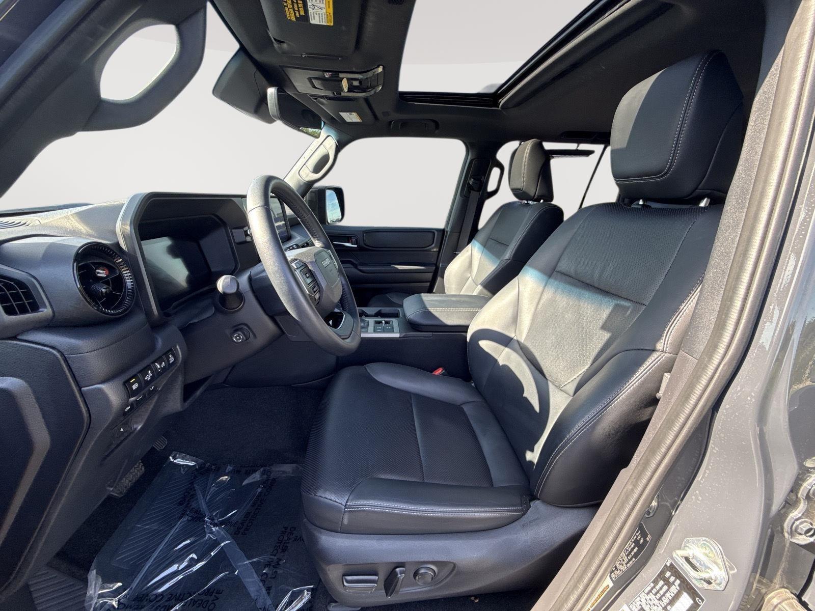 Used 2025 Underground Toyota Base image 3