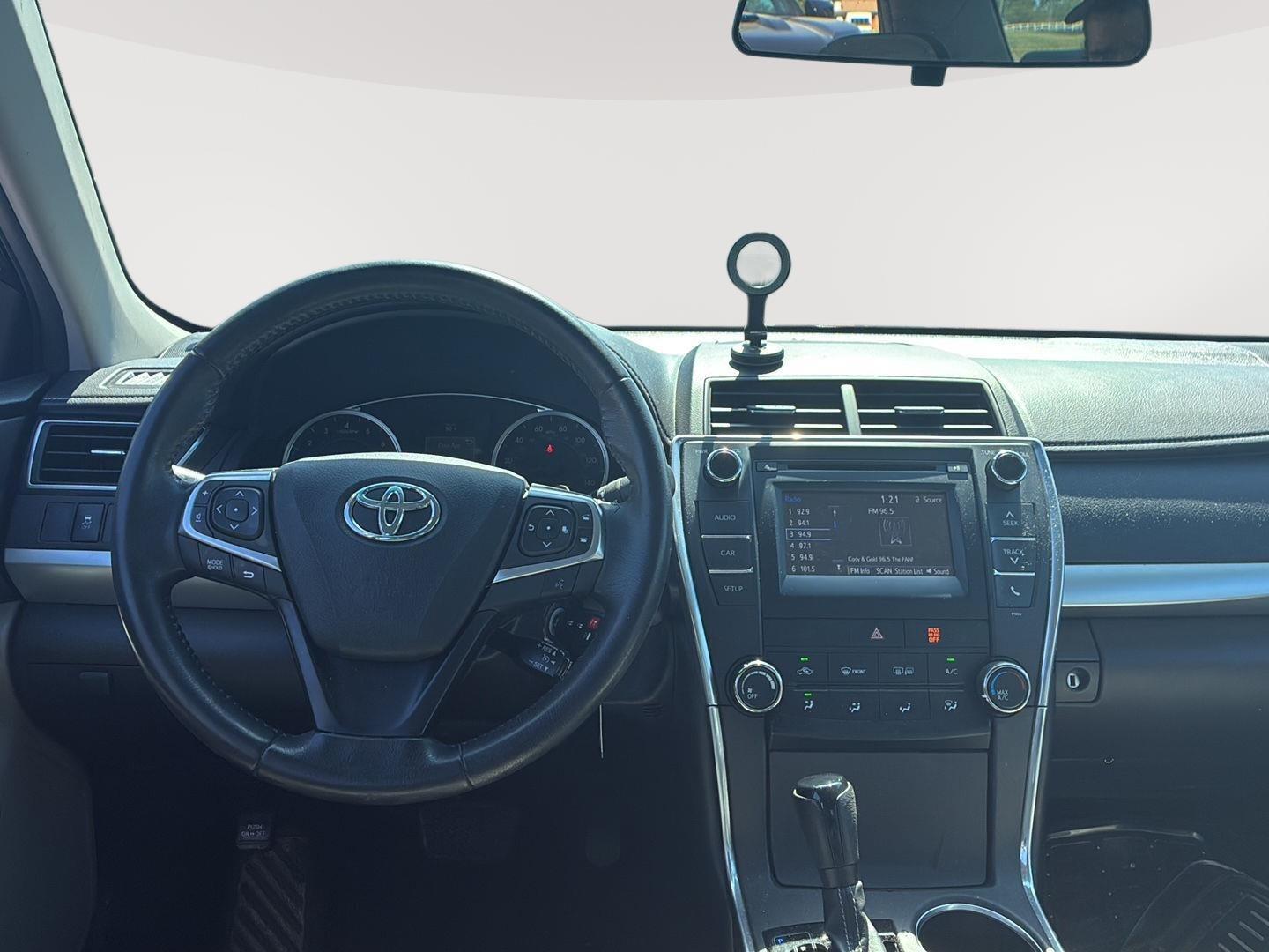 Used 2016 Ruby Flare Pearl Toyota XLE image 5