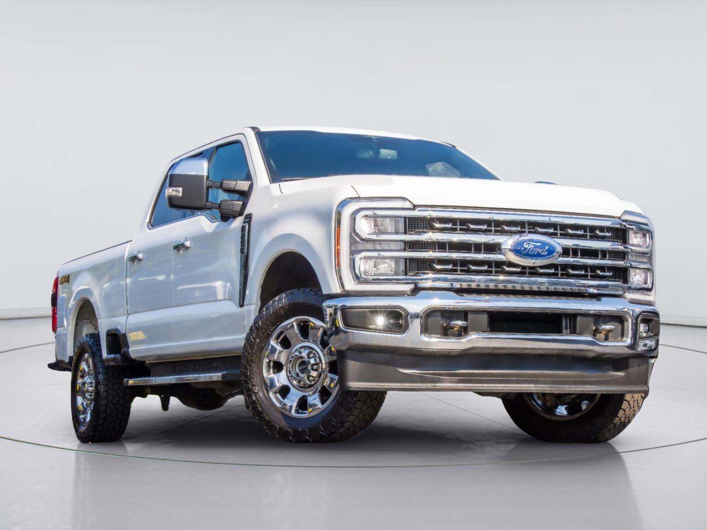 2023 Ford F-250 Super Duty Lariat Crew Cab 4WD
