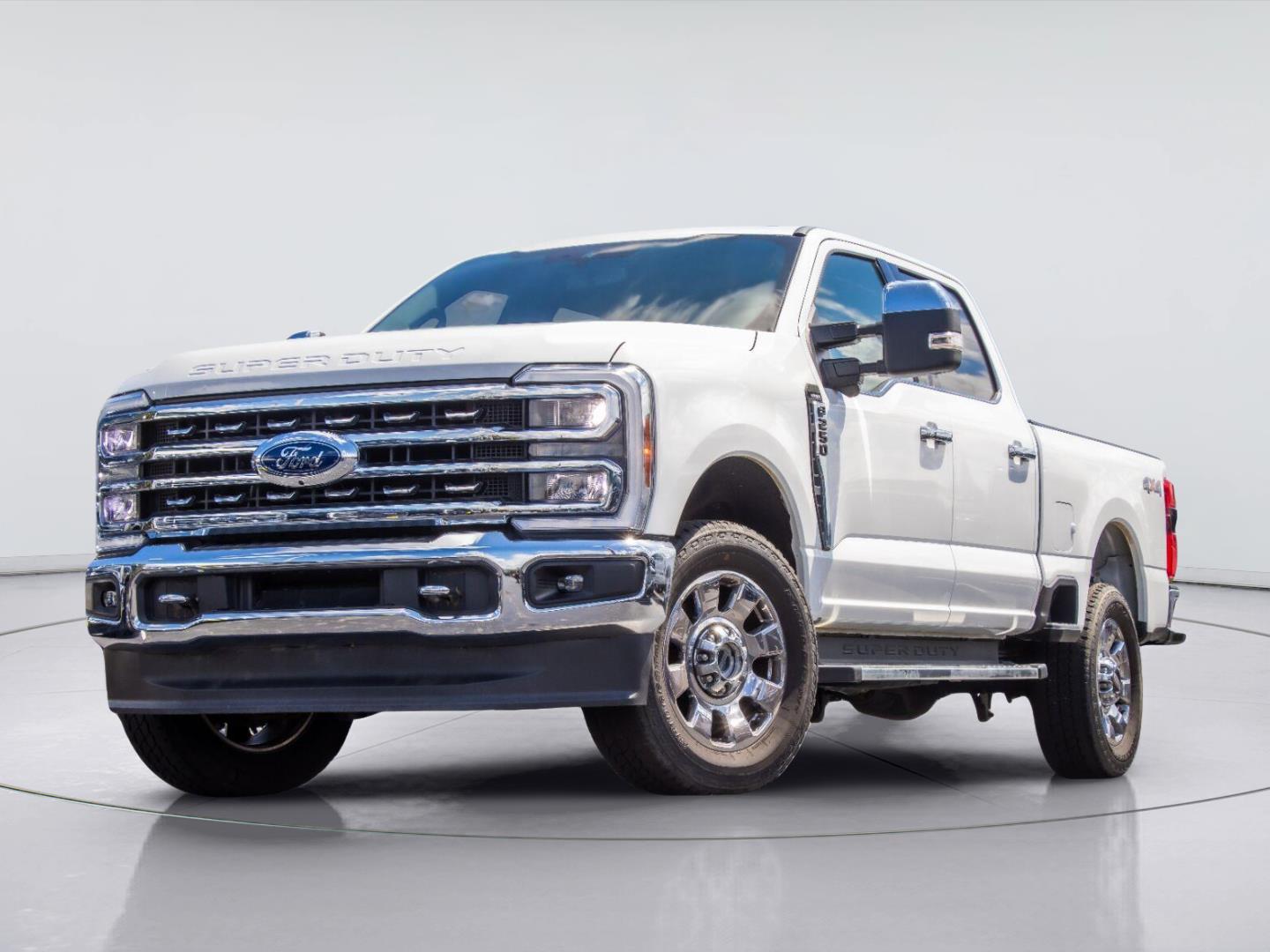2023 Ford F-250 Super Duty Lariat Crew Cab 4WD