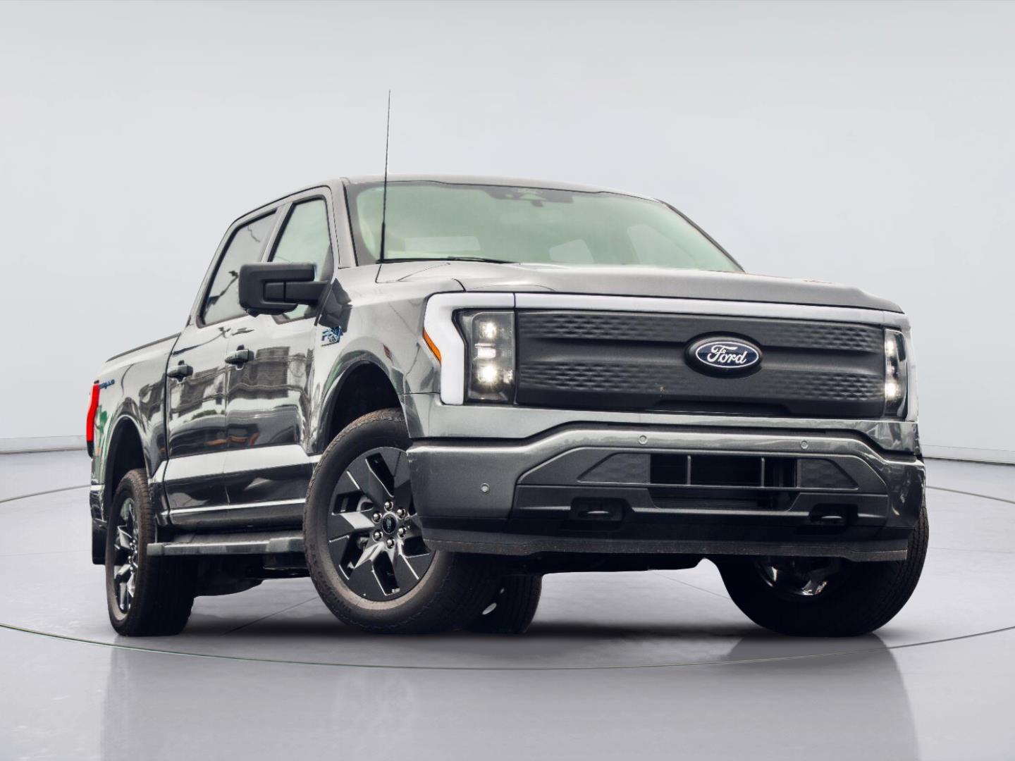 2025 Ford F-150 Lightning Flash SuperCrew AWD