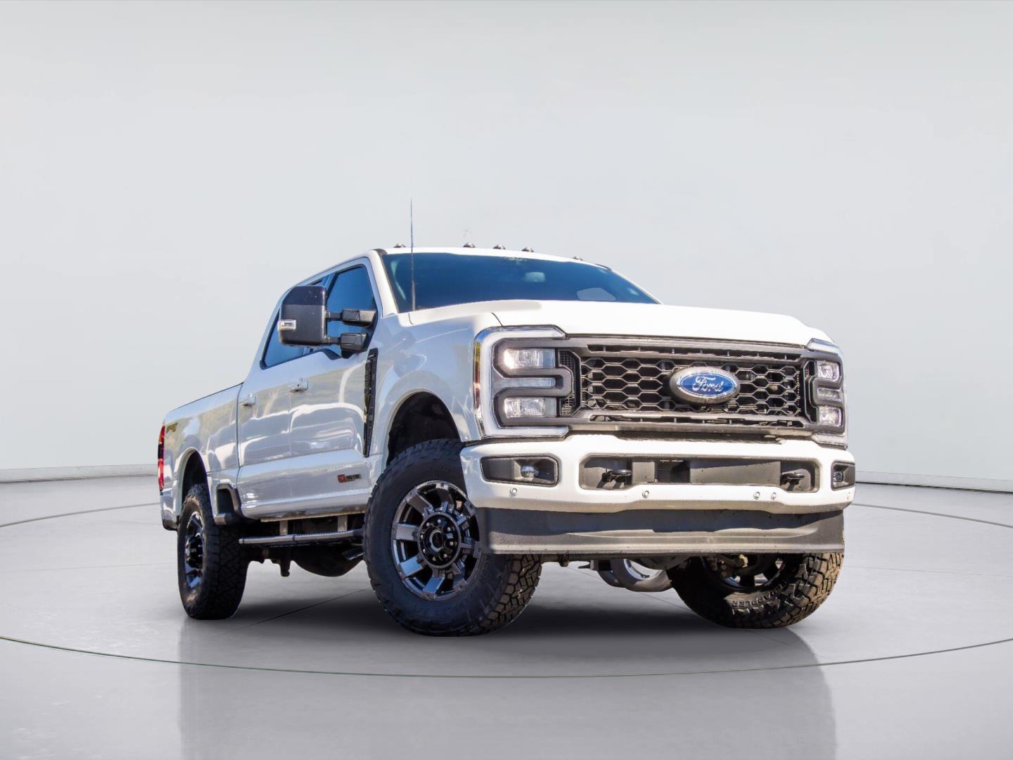 2024 Ford F-250 Super Duty Lariat Crew Cab 4WD