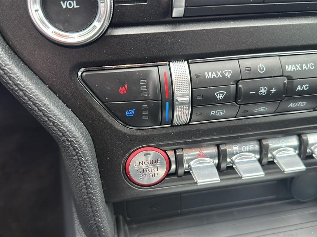 2021 Ford Mustang photo 15 of 27