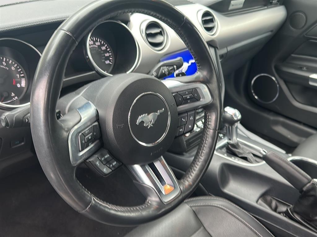2021 Ford Mustang photo 14 of 27