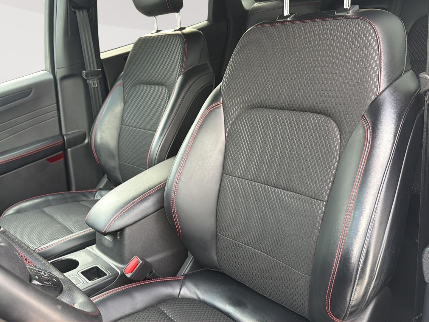 2024 Ford Escape ST-Line - 11