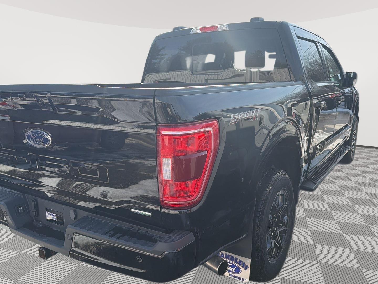 View vehicle photo 7