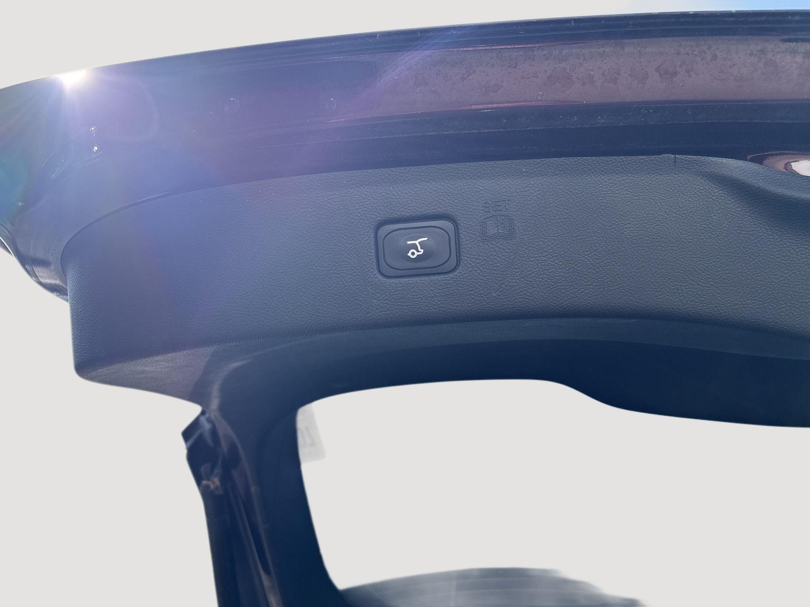 2024 Ford Edge Titanium - 11