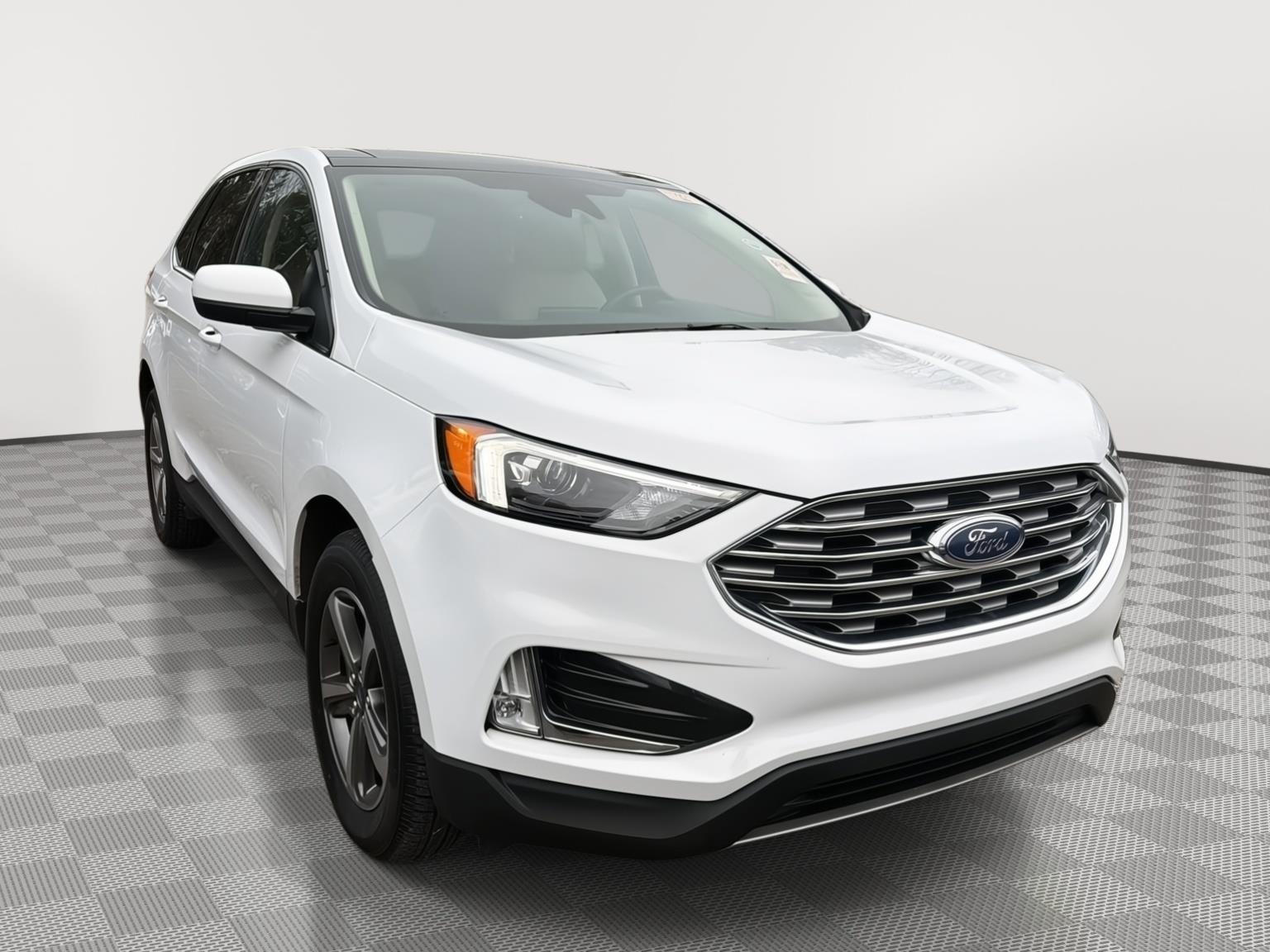 2022 Ford EDGE SEL Base - 2