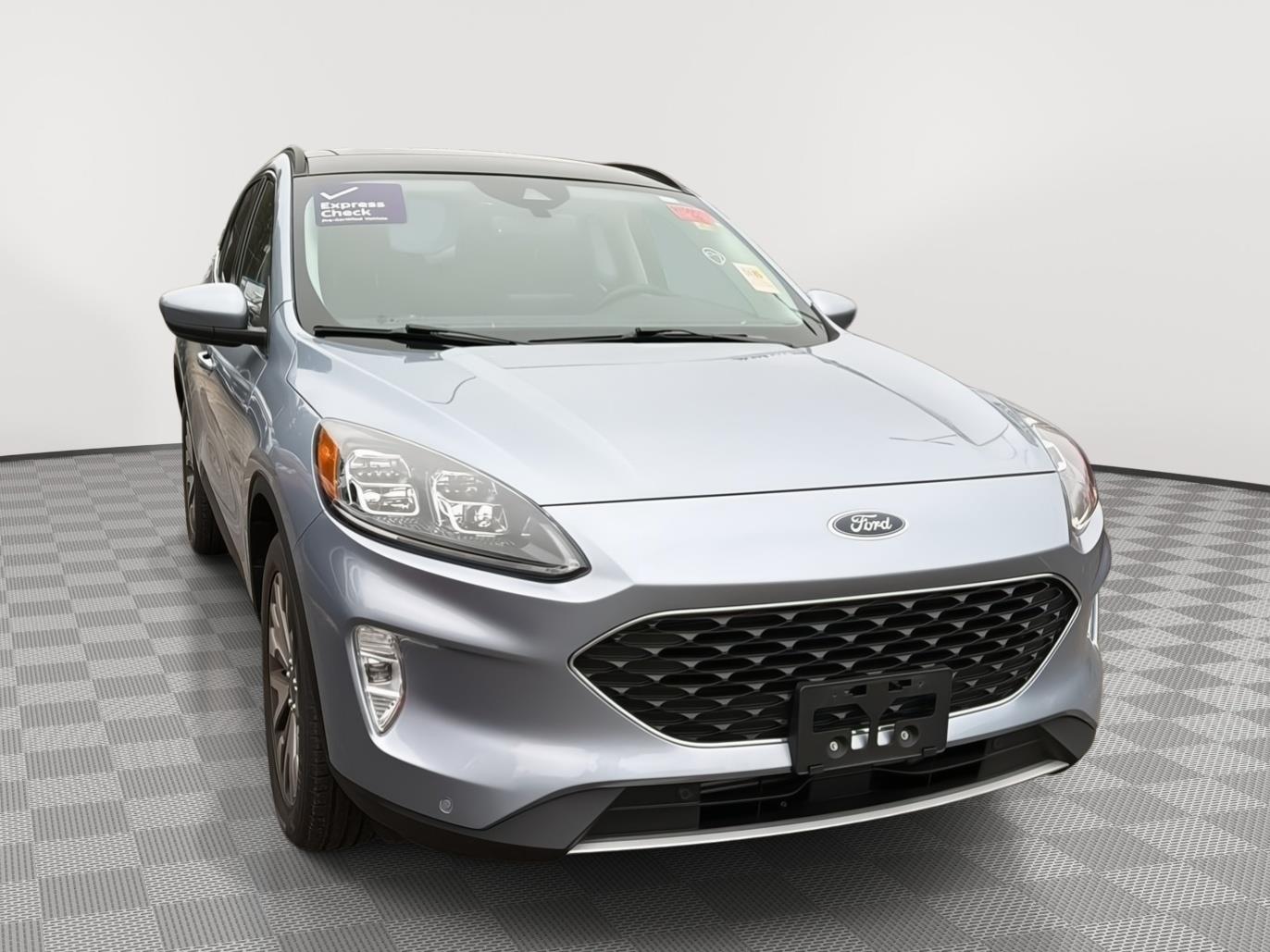 2022 Ford Escape Titanium - 3