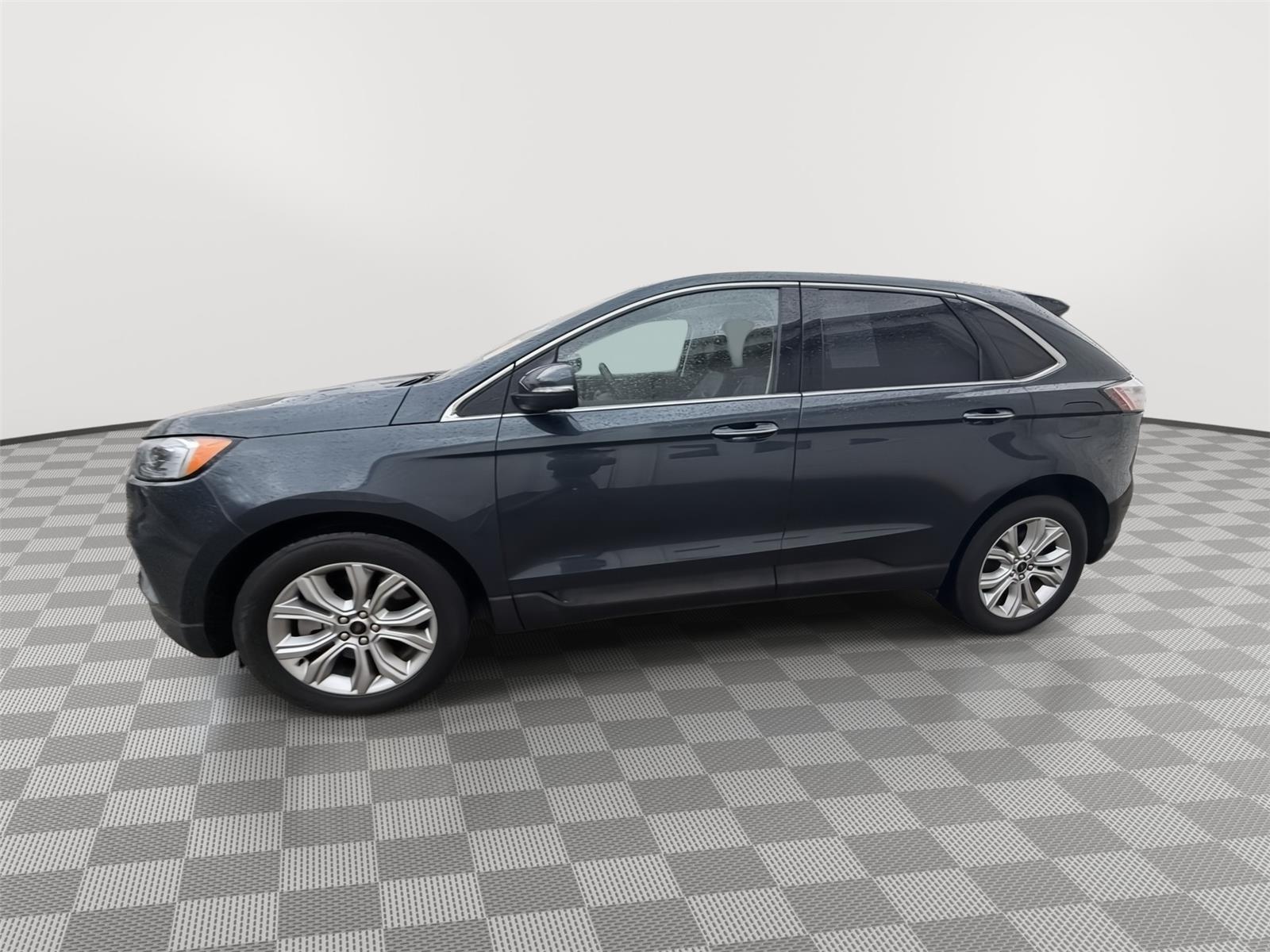 2023 Ford Edge Titanium - 1