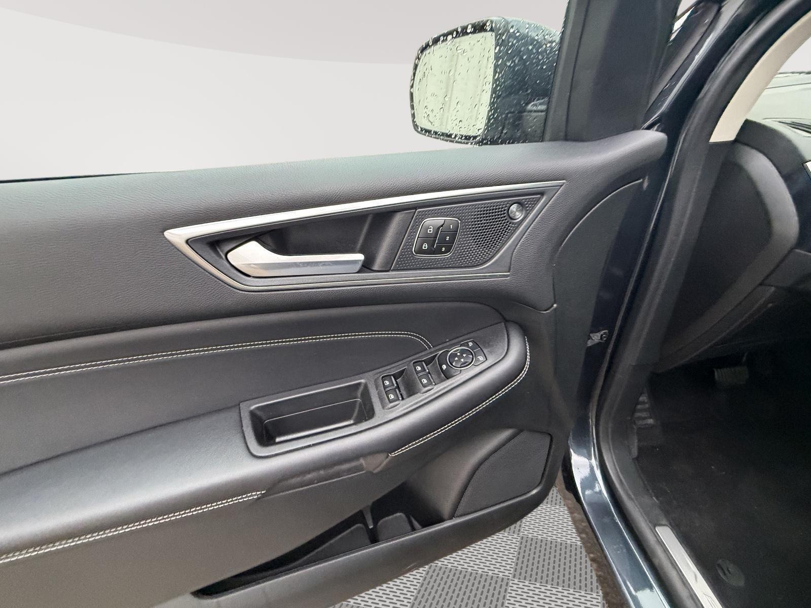 2023 Ford Edge Titanium - 7