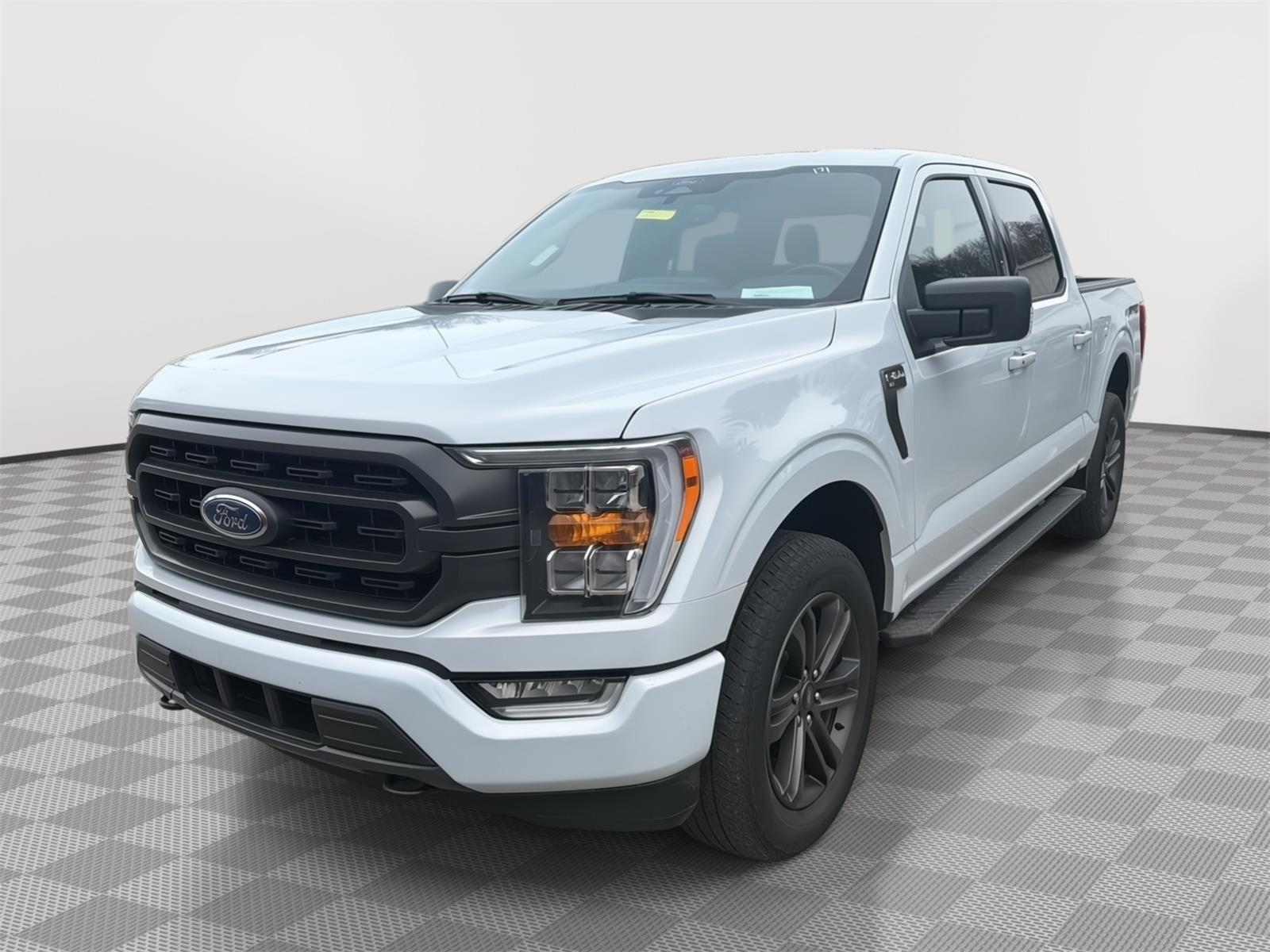 2022 Ford F-150 XLT - 0