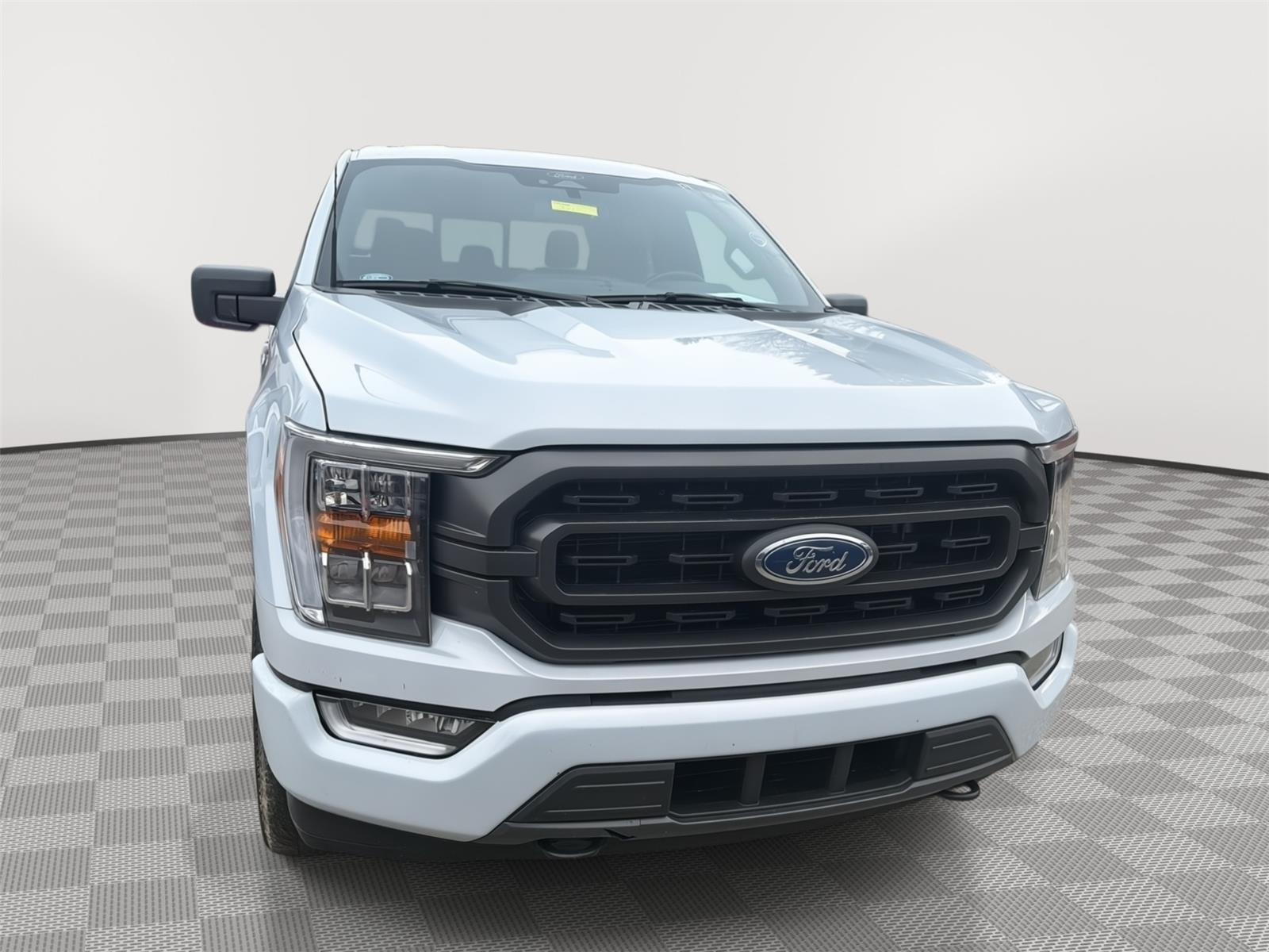 2022 Ford F-150 XLT - 2