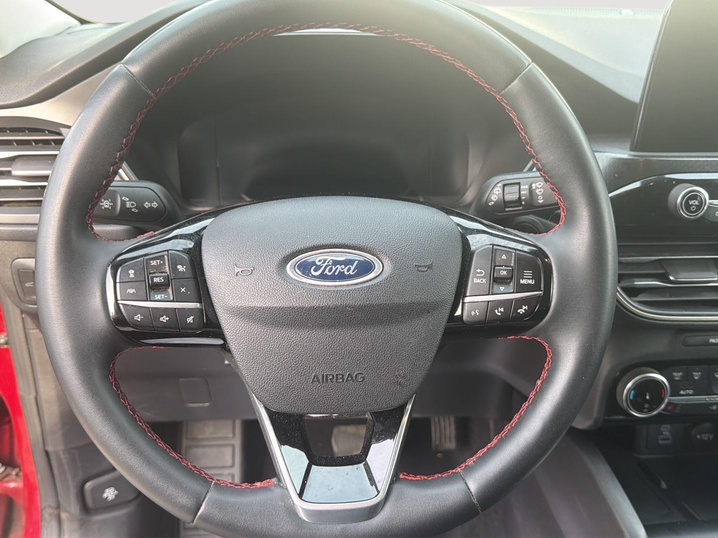 2022 Ford ESCAPE SEL Base - 11