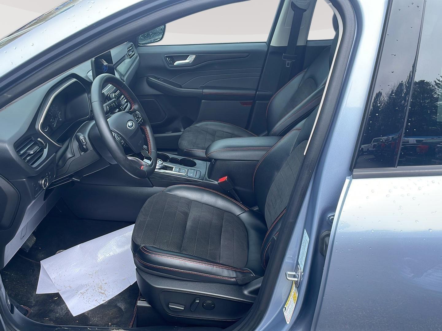 2022 Ford Escape SEL - 5