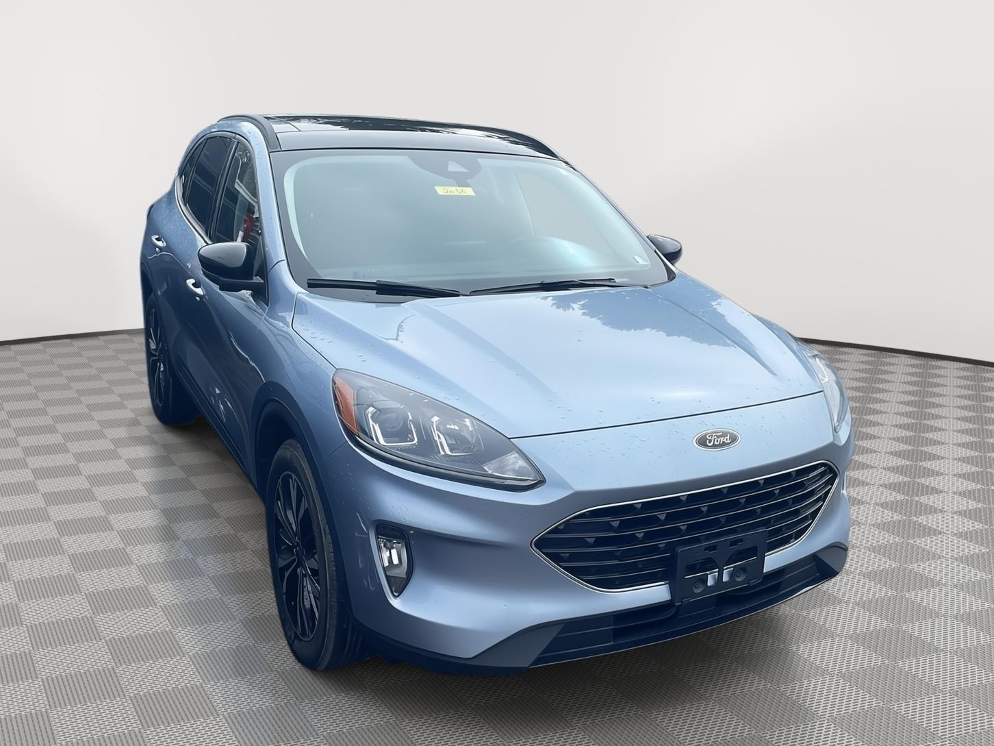 2022 Ford Escape SEL - 2